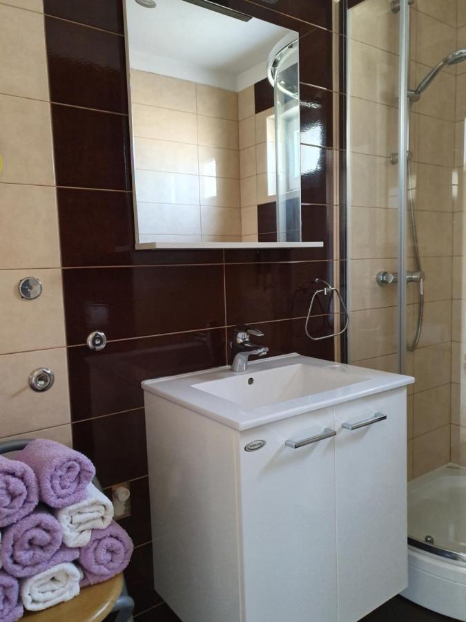 Lavender Apartments Drage Εξωτερικό φωτογραφία