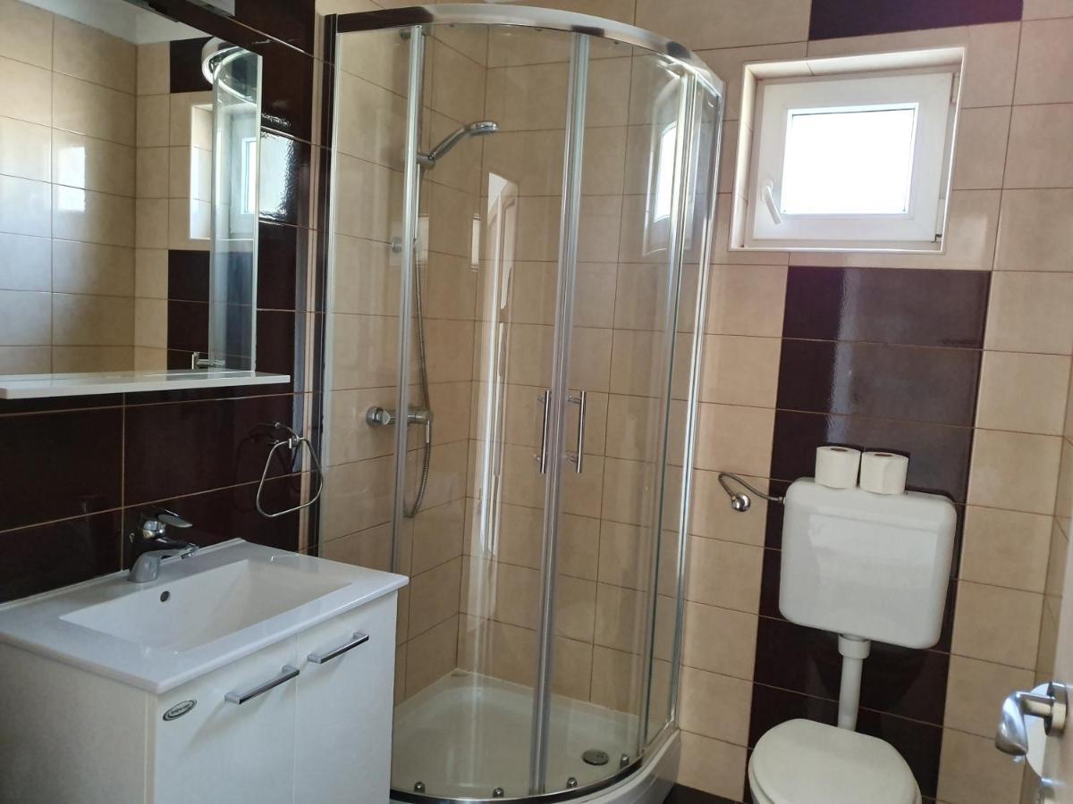Lavender Apartments Drage Εξωτερικό φωτογραφία
