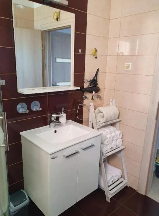 Lavender Apartments Drage Εξωτερικό φωτογραφία