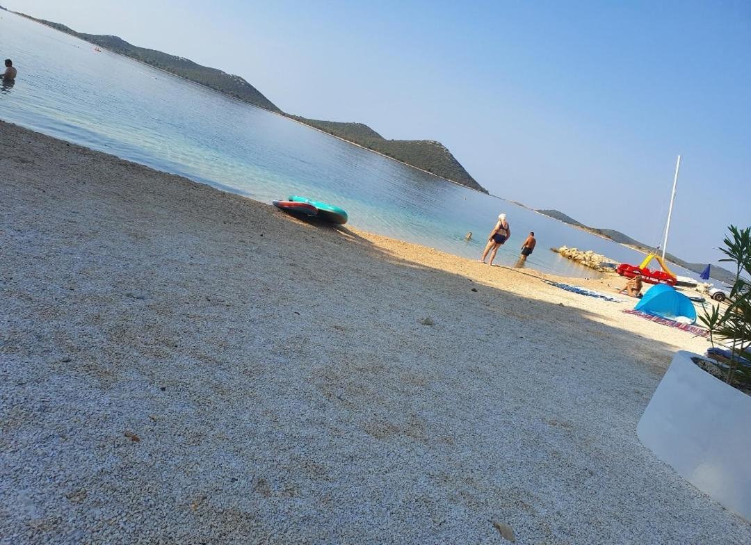 Lavender Apartments Drage Εξωτερικό φωτογραφία