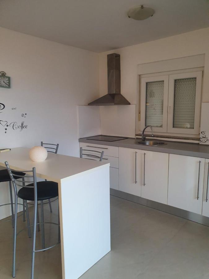 Lavender Apartments Drage Εξωτερικό φωτογραφία
