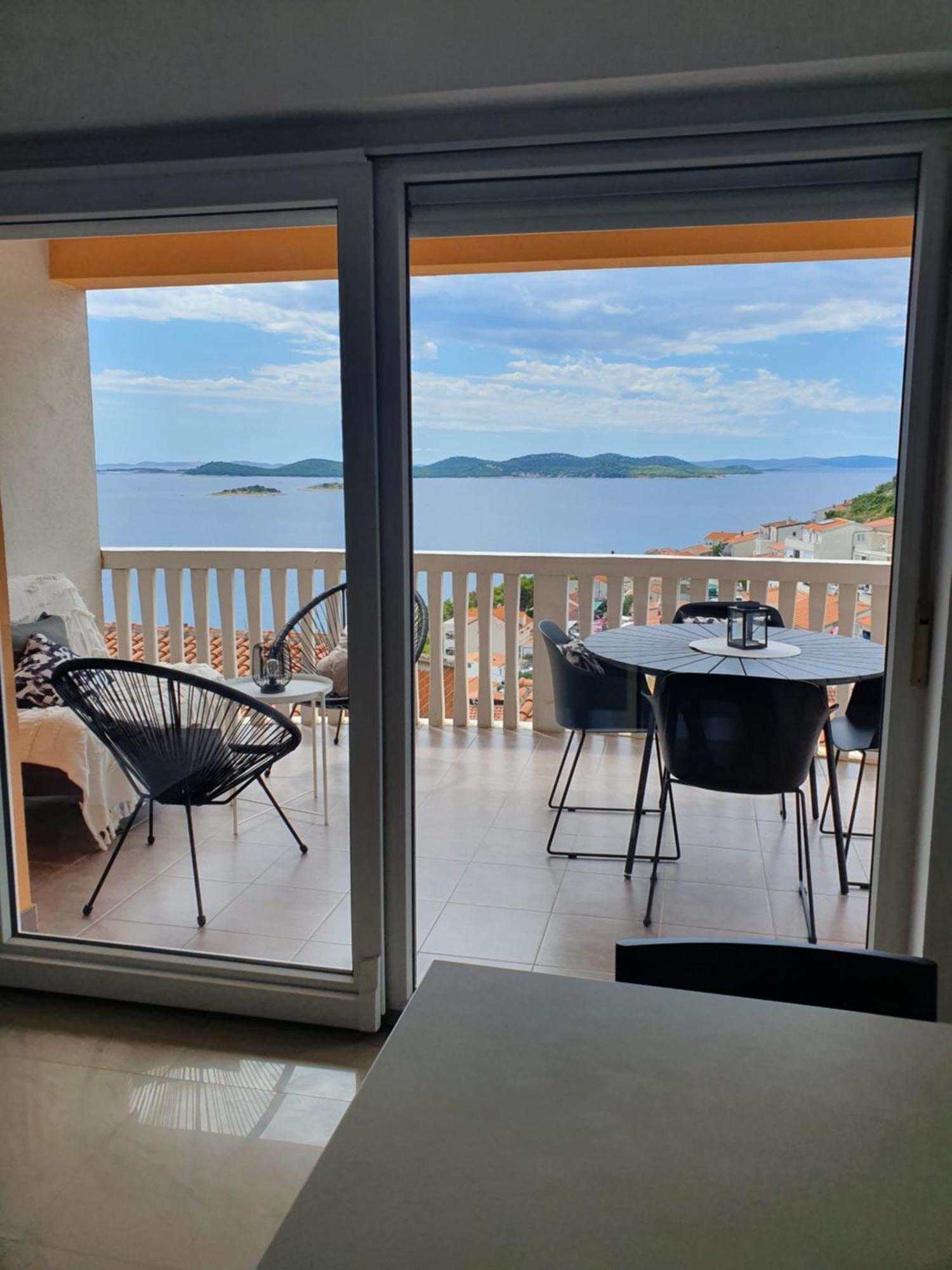 Lavender Apartments Drage Δωμάτιο φωτογραφία