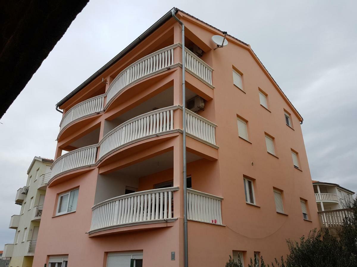 Lavender Apartments Drage Εξωτερικό φωτογραφία